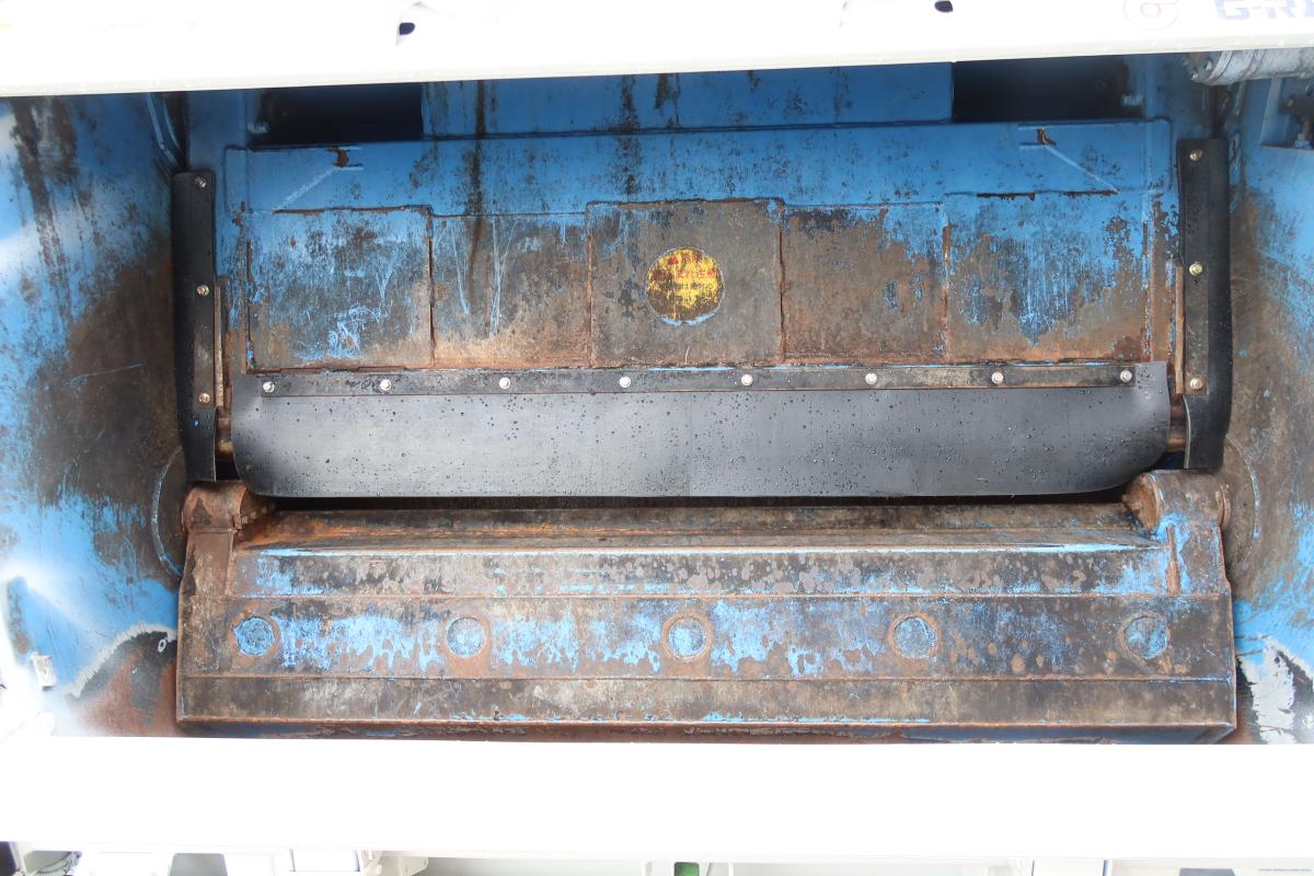 ワイド幅 巻き込みパッカー車 新明和製5.8立米|中古トラックの販売・買取・査定のアイナビ