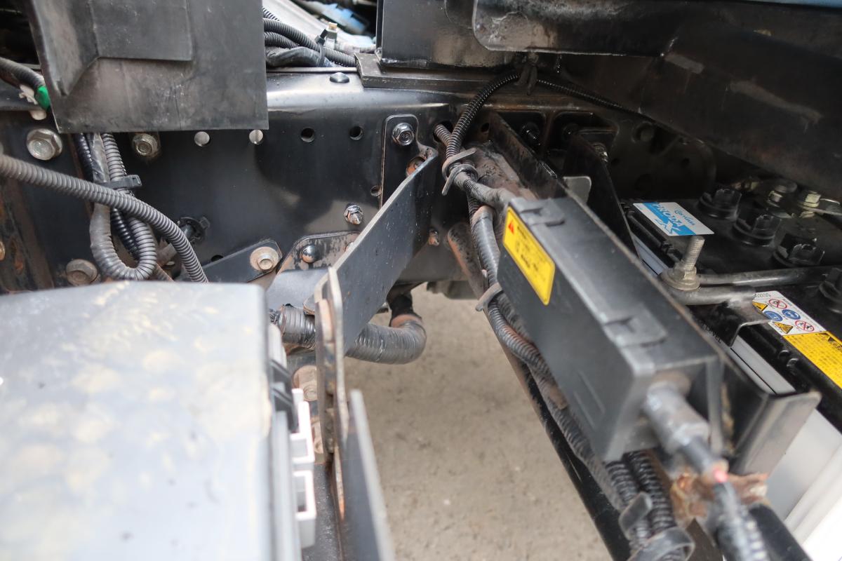 ワイド幅 巻き込みパッカー車 新明和製5.8立米|中古トラックの販売・買取・査定のアイナビ