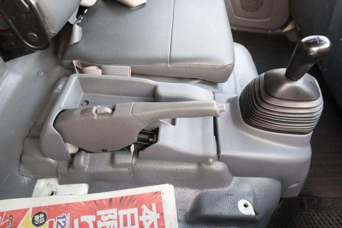 ワイド幅 巻き込みパッカー車 新明和製5.8立米|中古トラックの販売・買取・査定のアイナビ