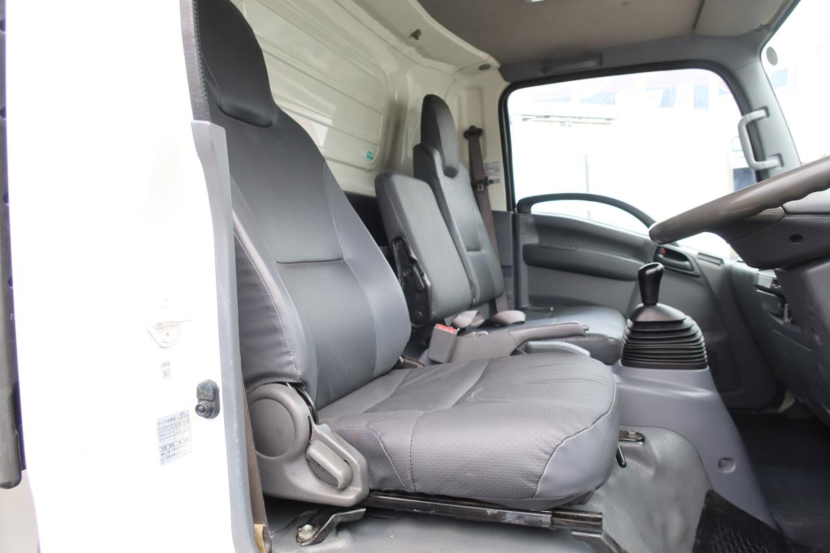 ワイド幅 巻き込みパッカー車 新明和製5.8立米|中古トラックの販売・買取・査定のアイナビ