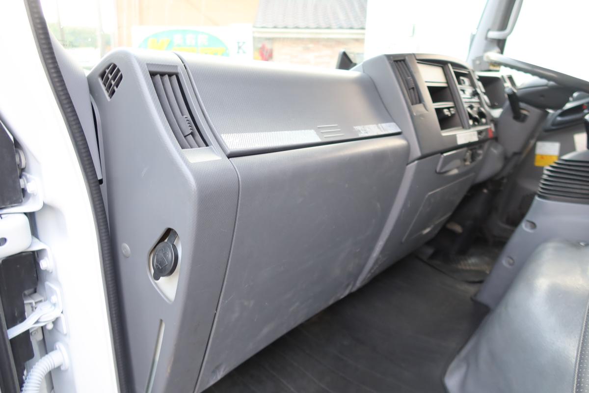 ワイド幅 巻き込みパッカー車 新明和製5.8立米|中古トラックの販売・買取・査定のアイナビ