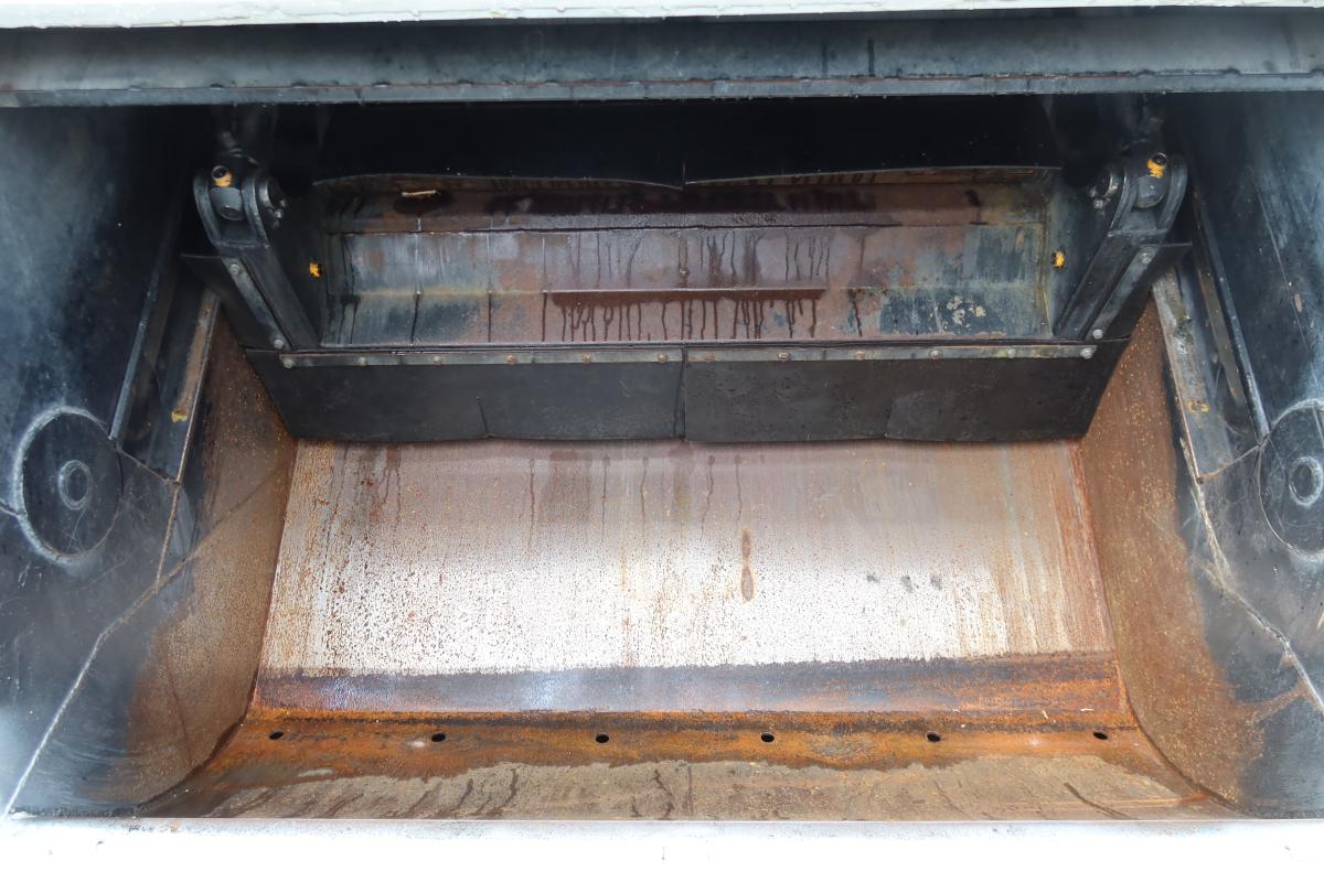 プレス式パッカー車 極東製6.2立米|中古トラックの販売・買取・査定のアイナビ