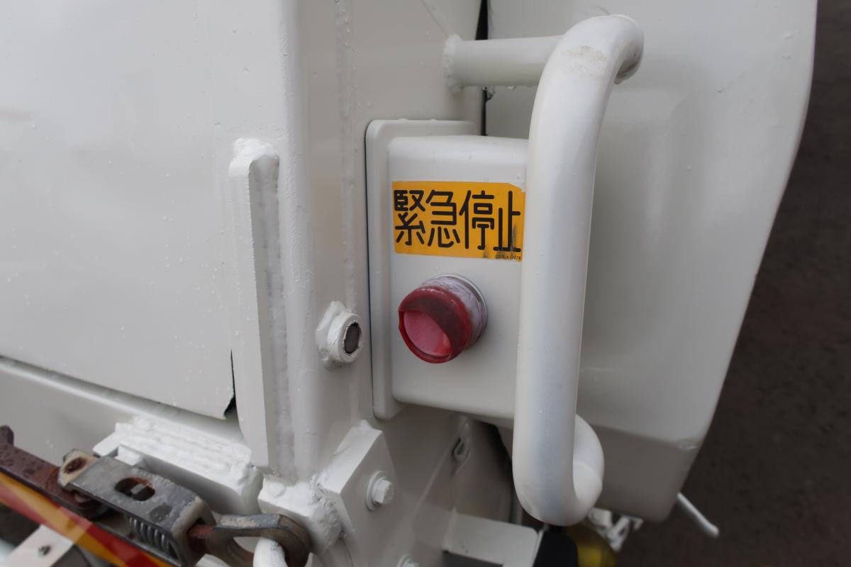 プレス式パッカー車 極東製6.2立米|中古トラックの販売・買取・査定のアイナビ