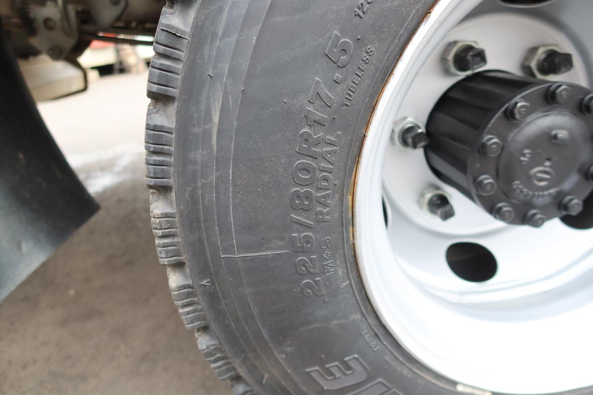 プレス式パッカー車 極東製6.2立米|中古トラックの販売・買取・査定のアイナビ