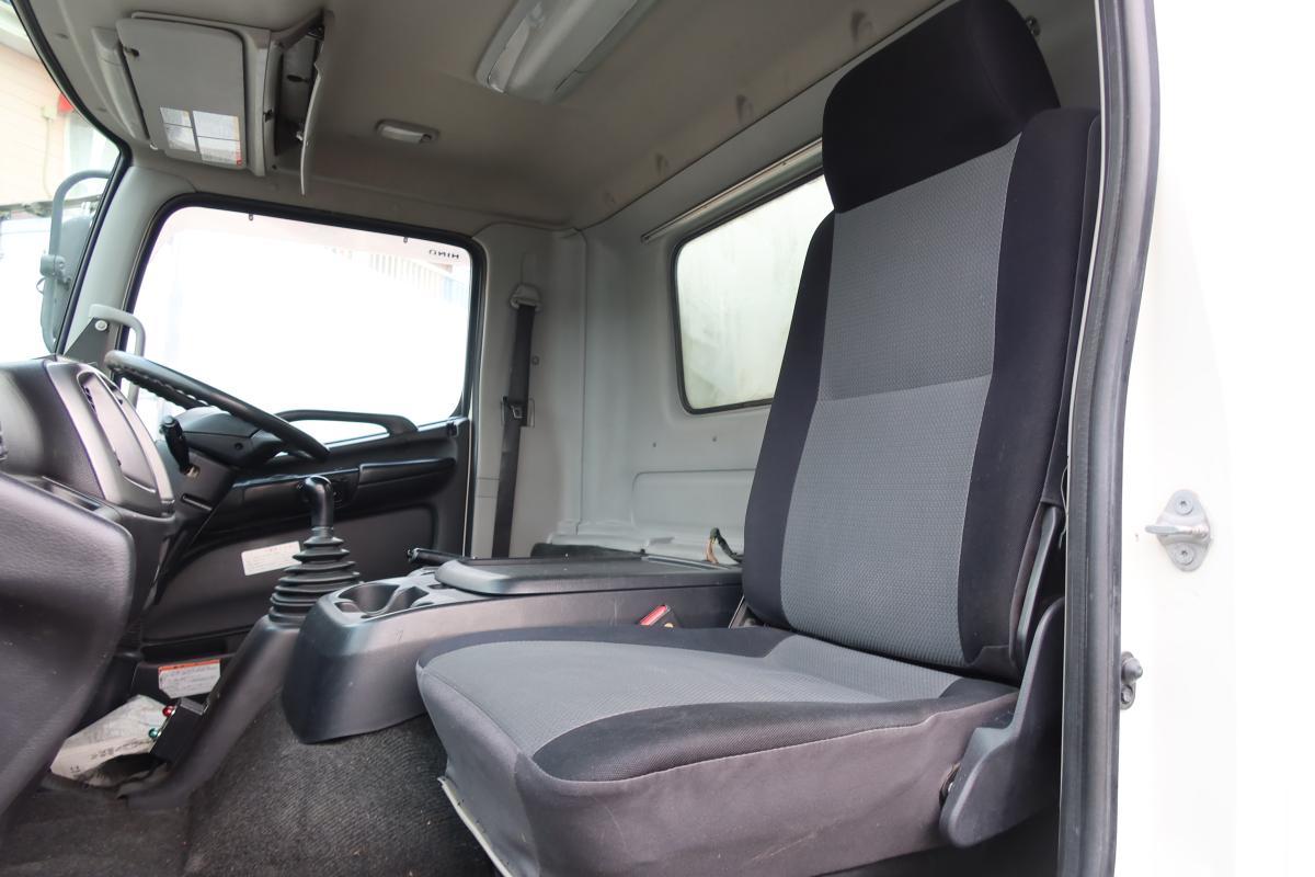 プレス式パッカー車 極東製6.2立米|中古トラックの販売・買取・査定のアイナビ