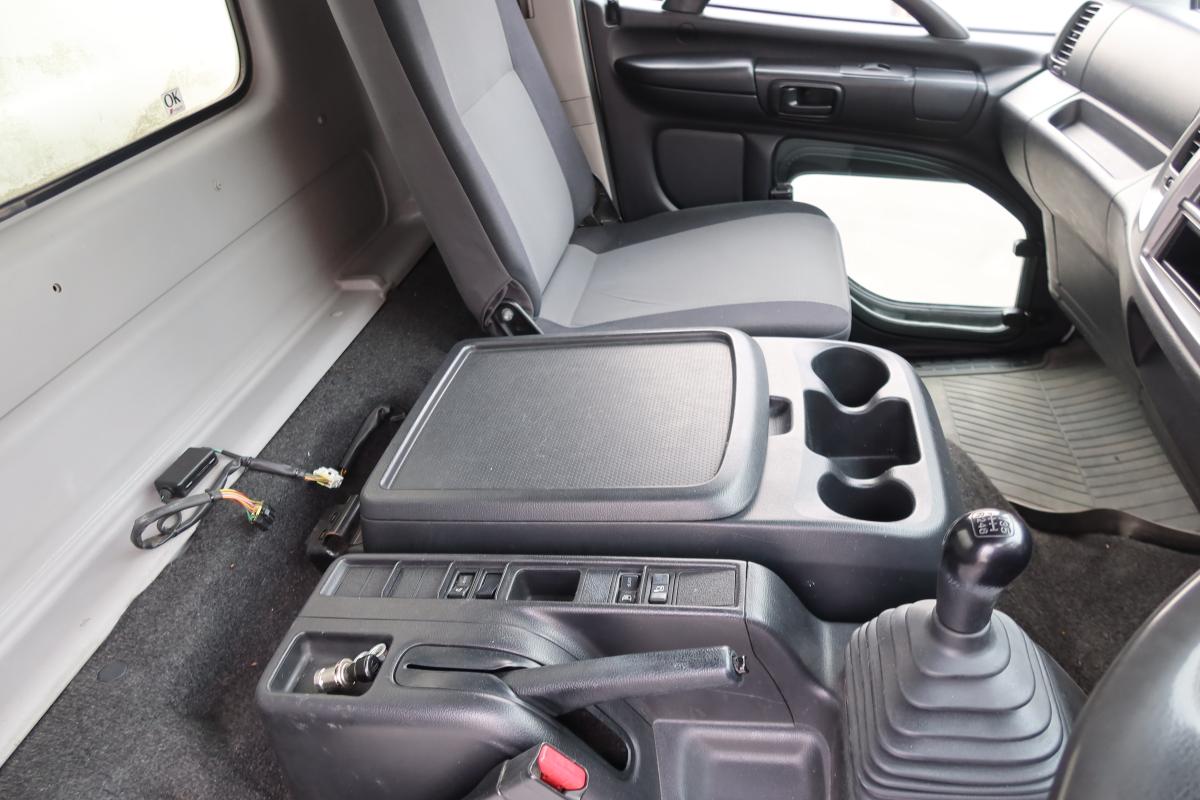 プレス式パッカー車 極東製6.2立米|中古トラックの販売・買取・査定のアイナビ