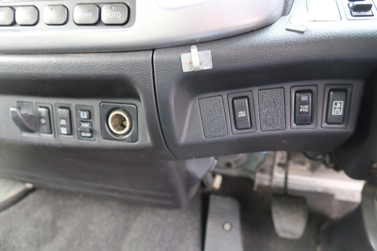 プレス式パッカー車 極東製6.2立米|中古トラックの販売・買取・査定のアイナビ