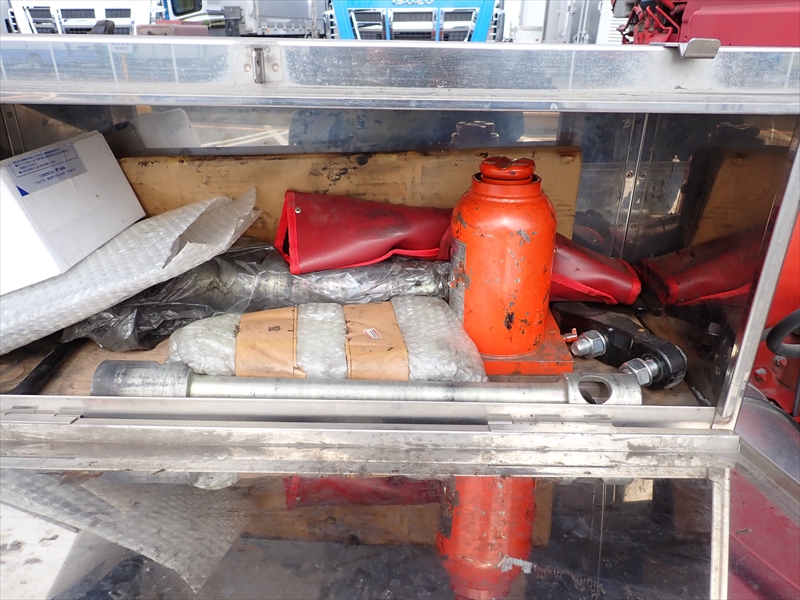 【352202】いすゞ ギガ 新明和製土砂ダンプ　格納リヤバンパー付|中古トラックの販売・買取・査定のアイナビ