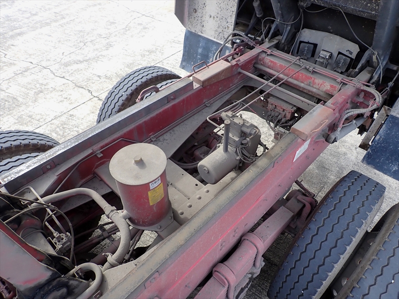 【352202】いすゞ ギガ 新明和製土砂ダンプ　格納リヤバンパー付|中古トラックの販売・買取・査定のアイナビ