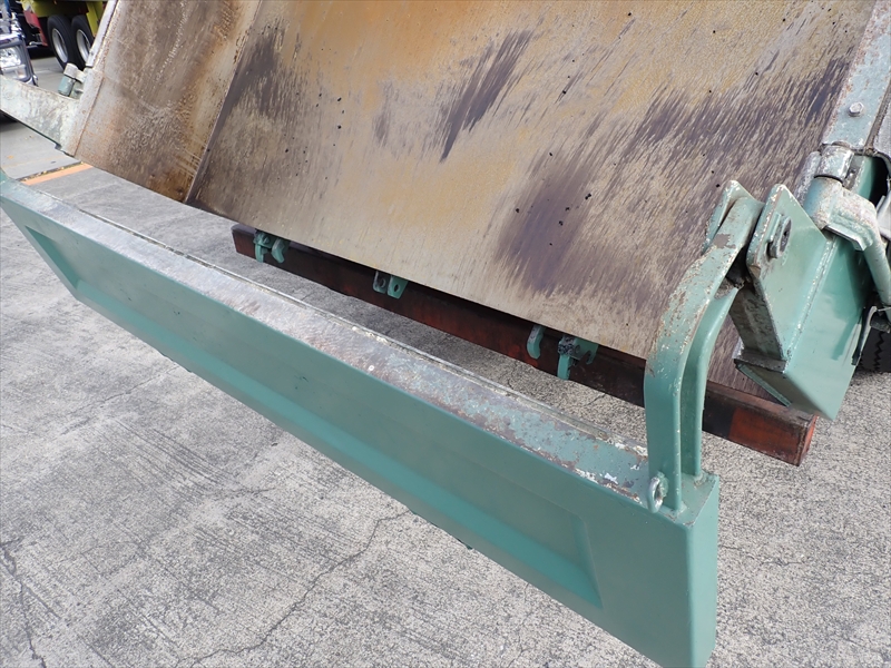 【352202】いすゞ ギガ 新明和製土砂ダンプ　格納リヤバンパー付|中古トラックの販売・買取・査定のアイナビ