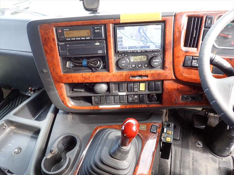 【352202】いすゞ ギガ 新明和製土砂ダンプ　格納リヤバンパー付|中古トラックの販売・買取・査定のアイナビ