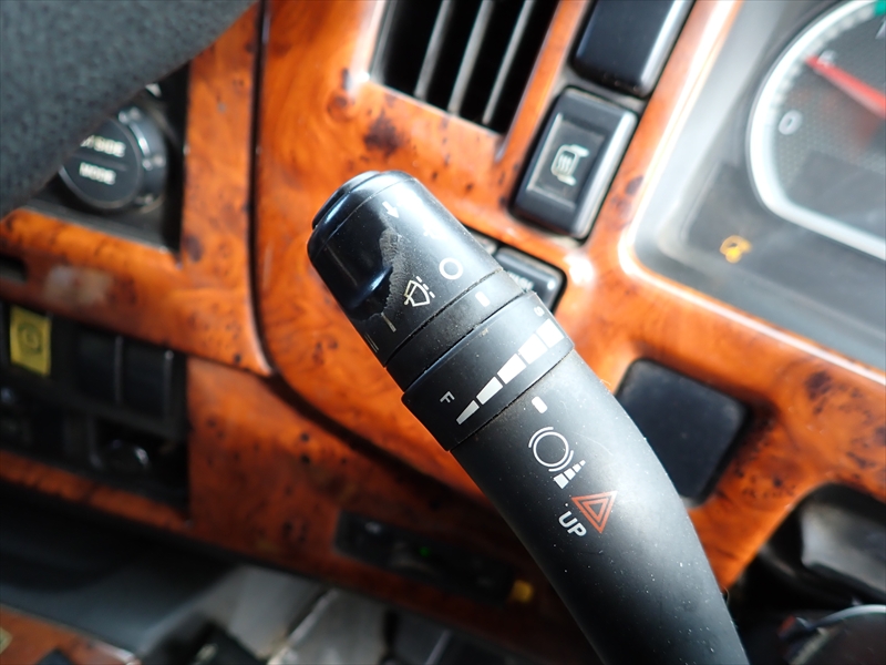 【352202】いすゞ ギガ 新明和製土砂ダンプ　格納リヤバンパー付|中古トラックの販売・買取・査定のアイナビ