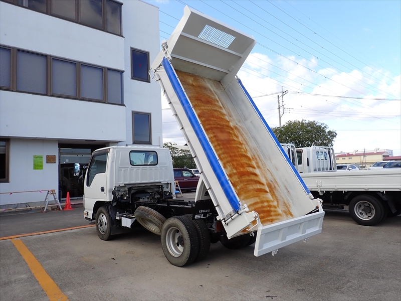 【349738】いすゞ エルフ 土砂ダンプ 自動シート付|中古トラックの販売・買取・査定のアイナビ