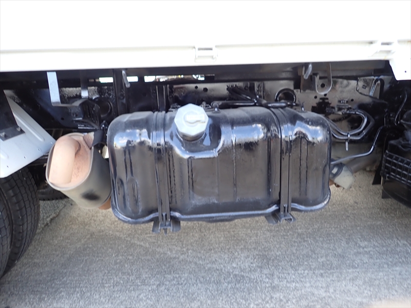 【349738】いすゞ エルフ 土砂ダンプ 自動シート付|中古トラックの販売・買取・査定のアイナビ