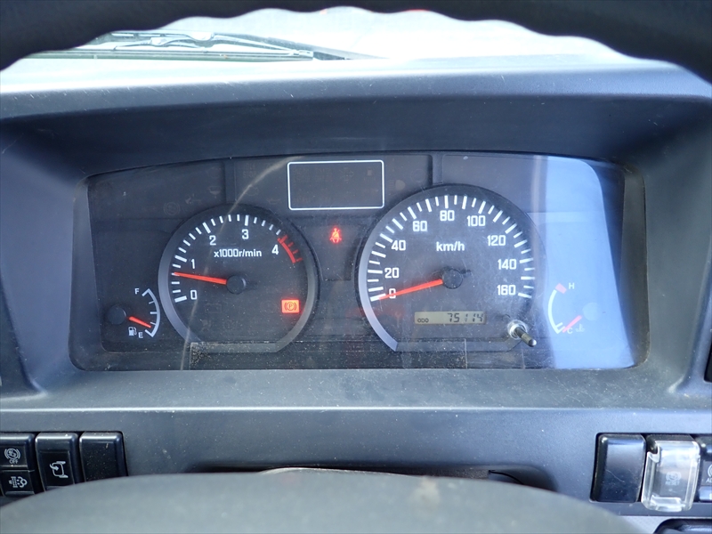 【349738】いすゞ エルフ 土砂ダンプ 自動シート付|中古トラックの販売・買取・査定のアイナビ