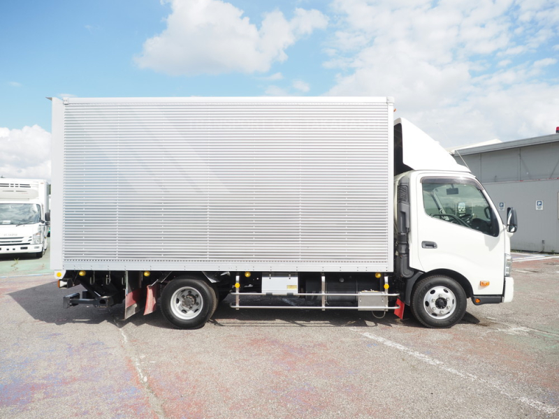 日野 バン車 デュトロ|中古トラックの販売・買取・査定のアイナビ