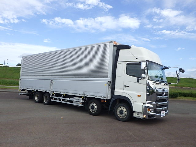 日野 令和4年式 4軸低床アルミウィング 格納ゲート付|中古トラックの販売・買取・査定のアイナビ