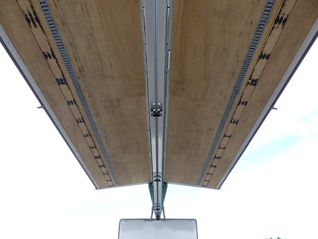 日野 令和4年式 4軸低床アルミウィング 格納ゲート付|中古トラックの販売・買取・査定のアイナビ