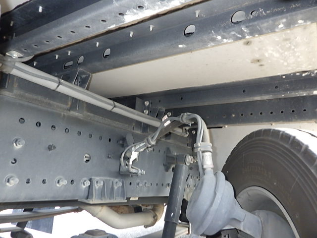 日野 令和4年式 4軸低床アルミウィング 格納ゲート付|中古トラックの販売・買取・査定のアイナビ