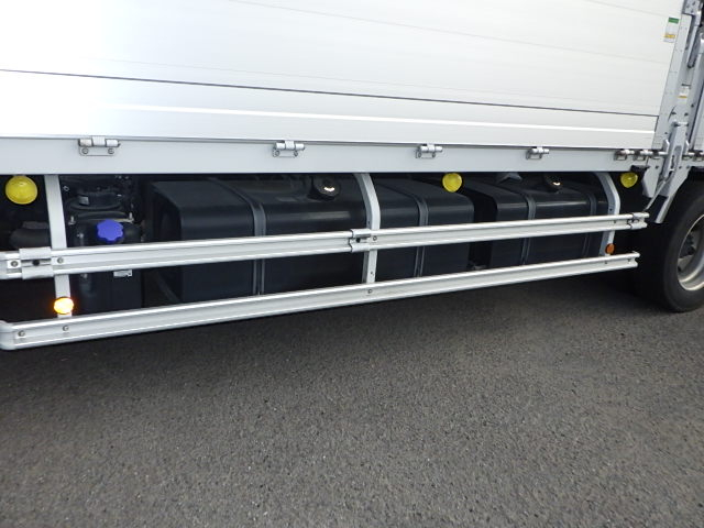 日野 令和4年式 4軸低床アルミウィング 格納ゲート付|中古トラックの販売・買取・査定のアイナビ