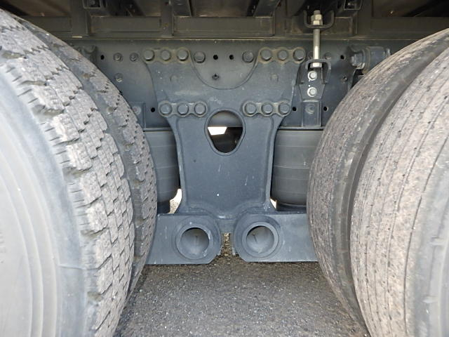 日野 令和4年式 4軸低床アルミウィング 格納ゲート付|中古トラックの販売・買取・査定のアイナビ