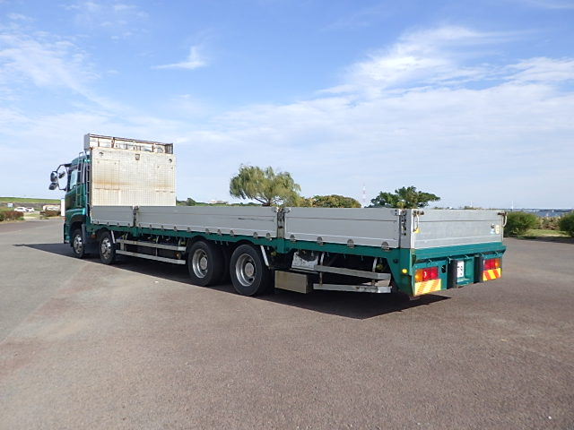 UDトラックス 平成23式 アルミ平 車検付き|中古トラックの販売・買取・査定のアイナビ