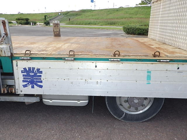 UDトラックス 平成23式 アルミ平 車検付き|中古トラックの販売・買取・査定のアイナビ