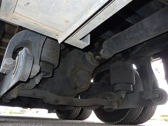 UDトラックス 平成23式 アルミ平 車検付き|中古トラックの販売・買取・査定のアイナビ