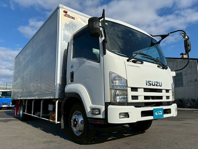 ショートキャブベッドレス6200標準幅日本フルハーフ|中古トラックの販売・買取・査定のアイナビ