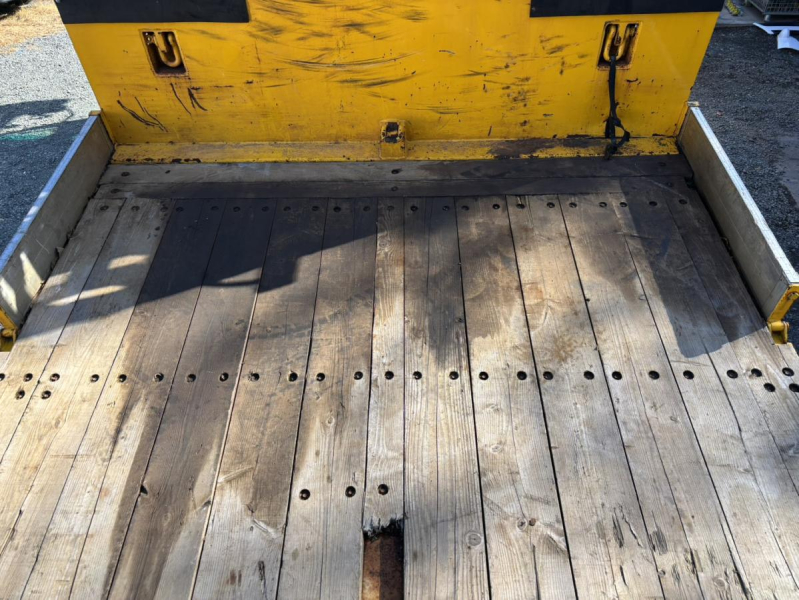 8.8t ファイター クレーン付き セーフティーローダー|中古トラックの販売・買取・査定のアイナビ