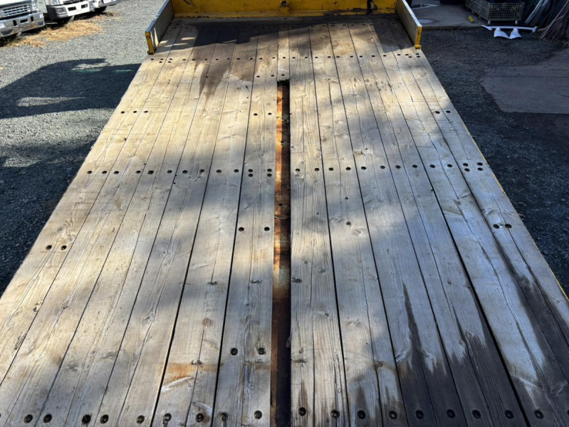 8.8t ファイター クレーン付き セーフティーローダー|中古トラックの販売・買取・査定のアイナビ