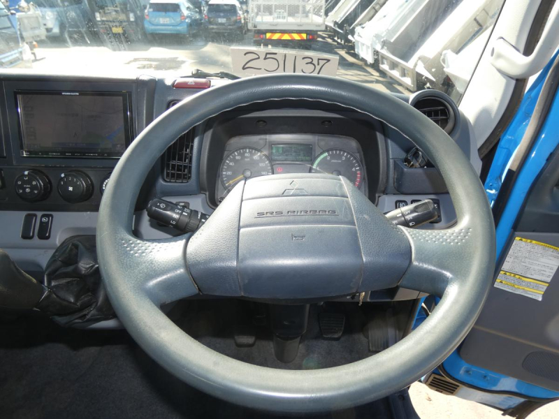 H27 2トン マニュアル アルミバン 251137|中古トラックの販売・買取・査定のアイナビ