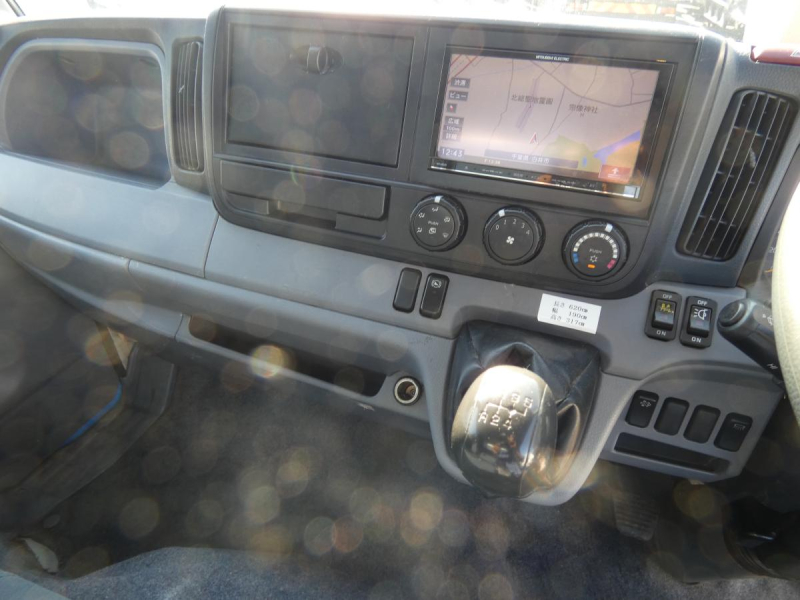 H27 2トン マニュアル アルミバン 251137|中古トラックの販売・買取・査定のアイナビ