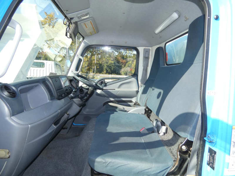 H27 2トン マニュアル アルミバン 251137|中古トラックの販売・買取・査定のアイナビ