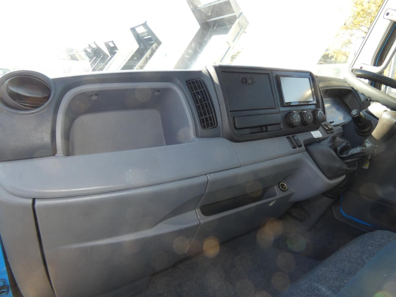 H27 2トン マニュアル アルミバン 251137|中古トラックの販売・買取・査定のアイナビ