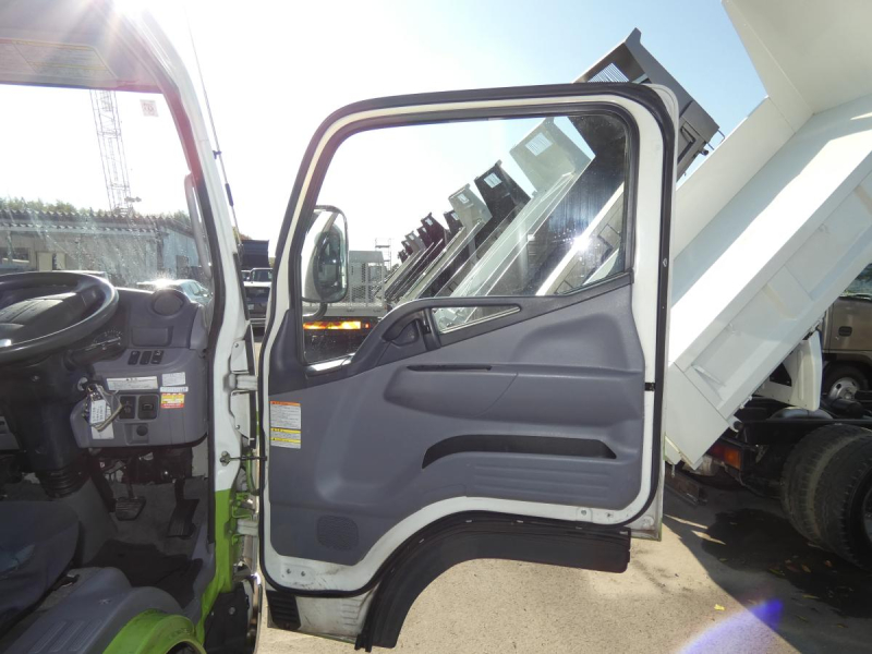 H27 2トン オートマ　アルミバン 251138|中古トラックの販売・買取・査定のアイナビ