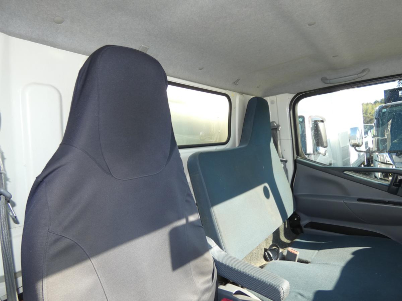 H27 2トン オートマ　アルミバン 251138|中古トラックの販売・買取・査定のアイナビ