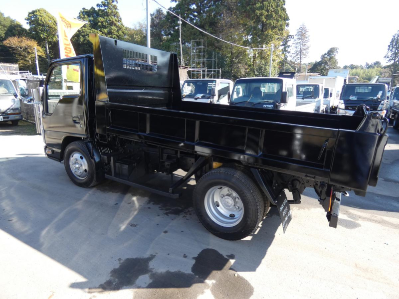 H28 2トン ダンプ マニュアル 251126|中古トラックの販売・買取・査定のアイナビ