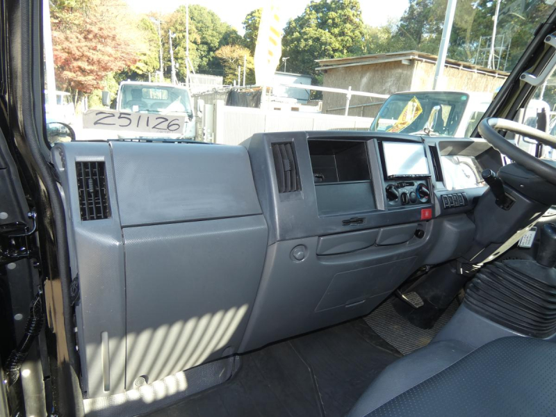 H28 2トン ダンプ マニュアル 251126|中古トラックの販売・買取・査定のアイナビ