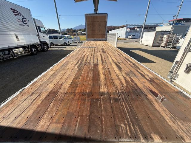 日野 ウイング車 プロフィア|中古トラックの販売・買取・査定のアイナビ