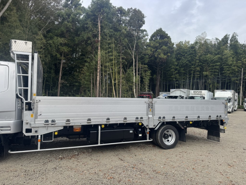 平ボディーベッド付パブコ造りボデー車検付|中古トラックの販売・買取・査定のアイナビ