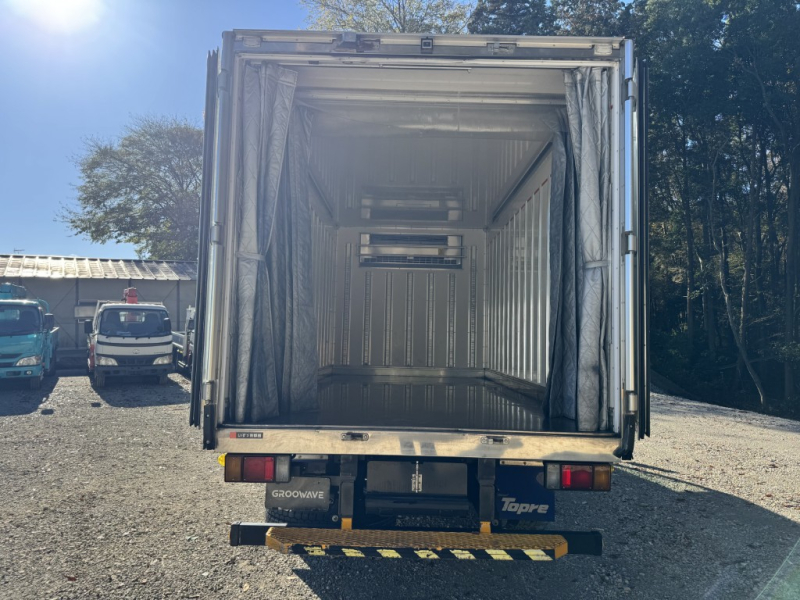 冷蔵冷凍車ワイドロング東プレ中温仕様|中古トラックの販売・買取・査定のアイナビ