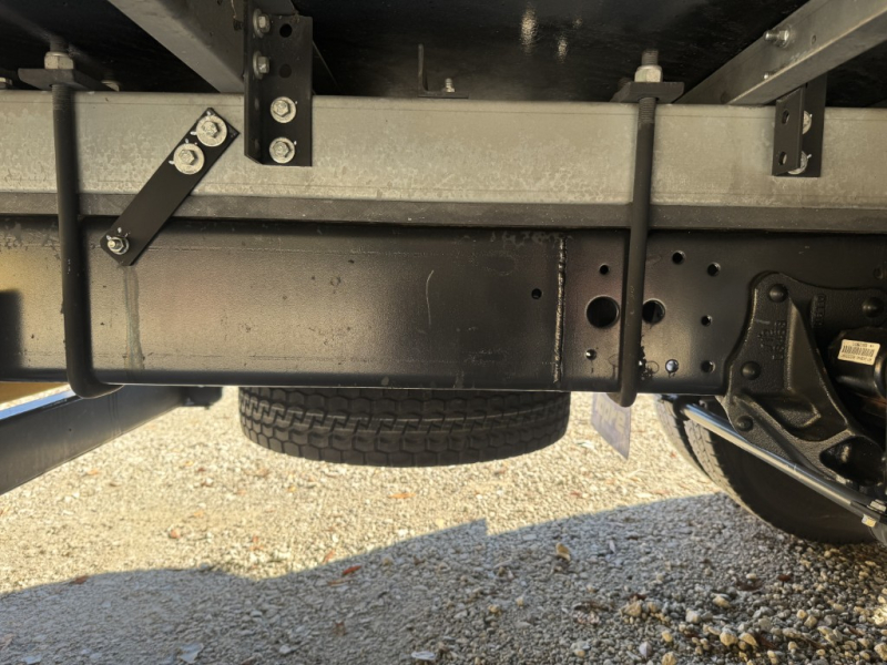 冷蔵冷凍車ワイドロング東プレ中温仕様|中古トラックの販売・買取・査定のアイナビ