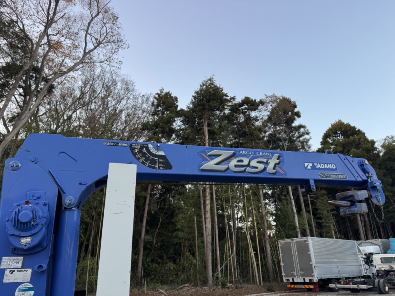 標準ロング吊t数2.6t吊3段ブームタダノラジコン付き|中古トラックの販売・買取・査定のアイナビ