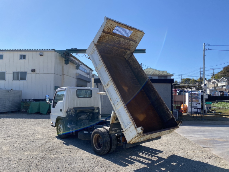H23年式、エルフ、3tダンプ、車検R8.11まで!|中古トラックの販売・買取・査定のアイナビ