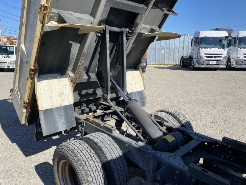 H23年式、エルフ、3tダンプ、車検R8.11まで!|中古トラックの販売・買取・査定のアイナビ