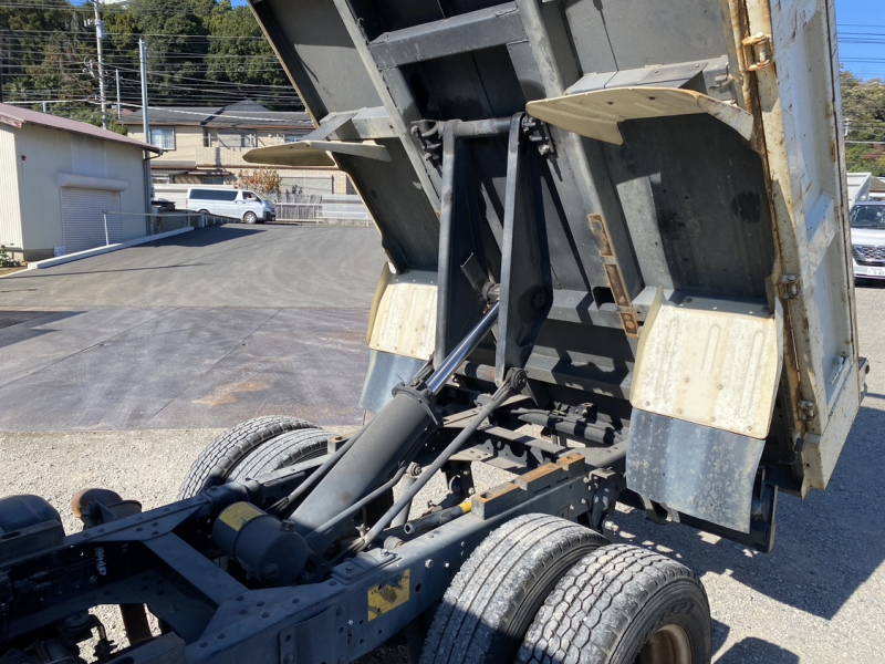 H23年式、エルフ、3tダンプ、車検R8.11まで!|中古トラックの販売・買取・査定のアイナビ