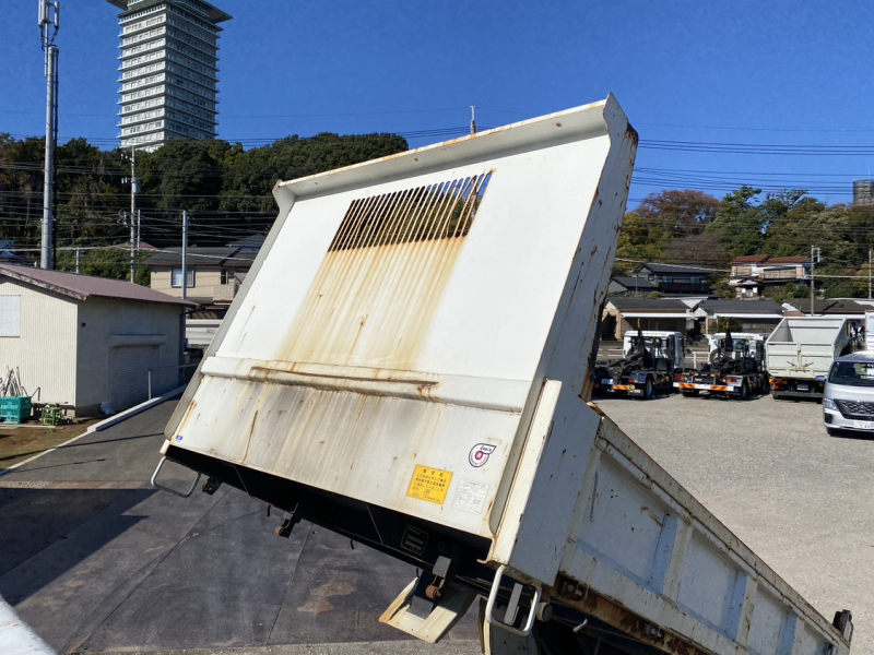 H23年式、エルフ、3tダンプ、車検R8.11まで!|中古トラックの販売・買取・査定のアイナビ