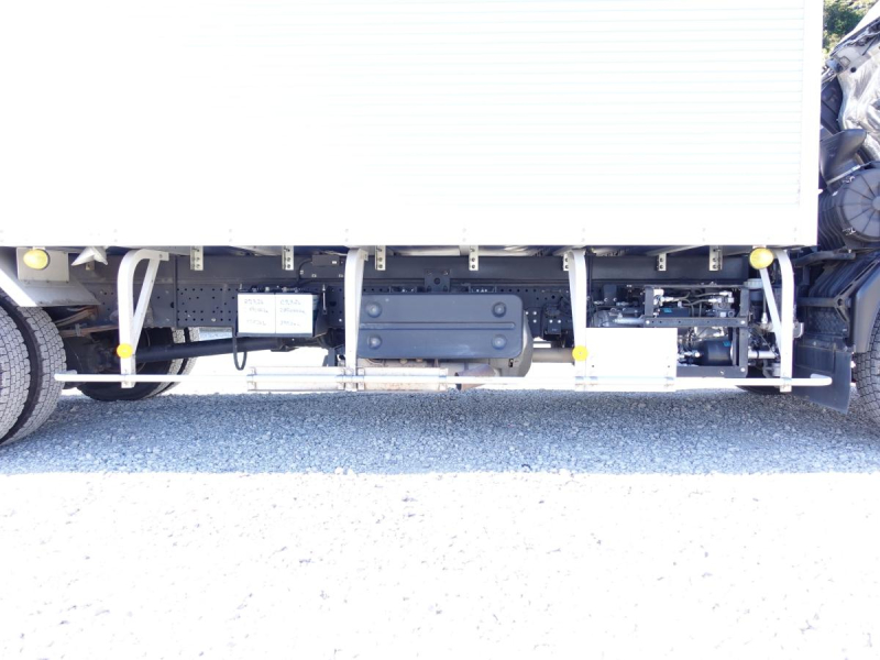 積載3250kg跳上パワーゲート1tアルミバン|中古トラックの販売・買取・査定のアイナビ