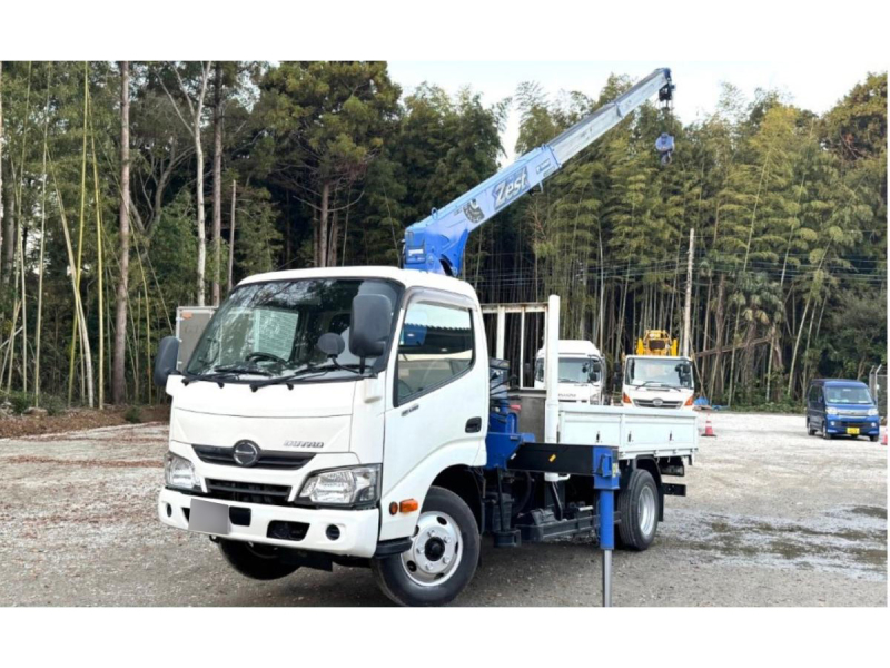 標準ロング吊t数2.6t吊3段ブームタダノラジコン付き|中古トラックの販売・買取・査定のアイナビ